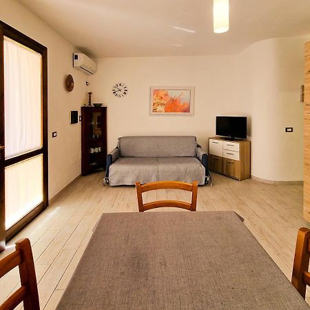 ラ・マッダレーナResidenza Quarto 02 - La Maddalenaアパートメント エクステリア 写真